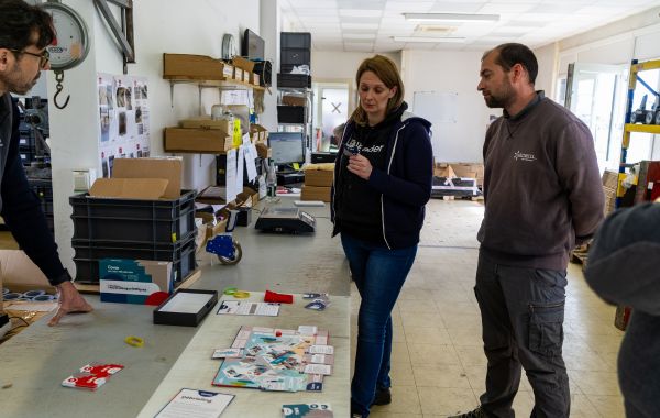 Une équipe entrain de jouer aux box prévention Coven